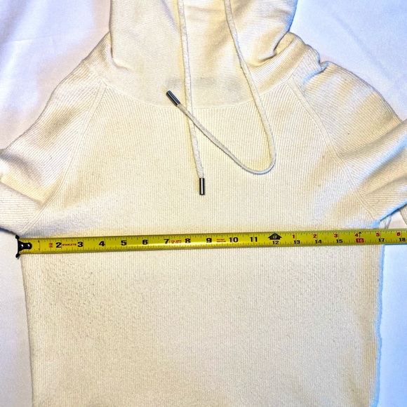 Cyrus Sweatshirt Beige Sweater - Picture 7 of 12